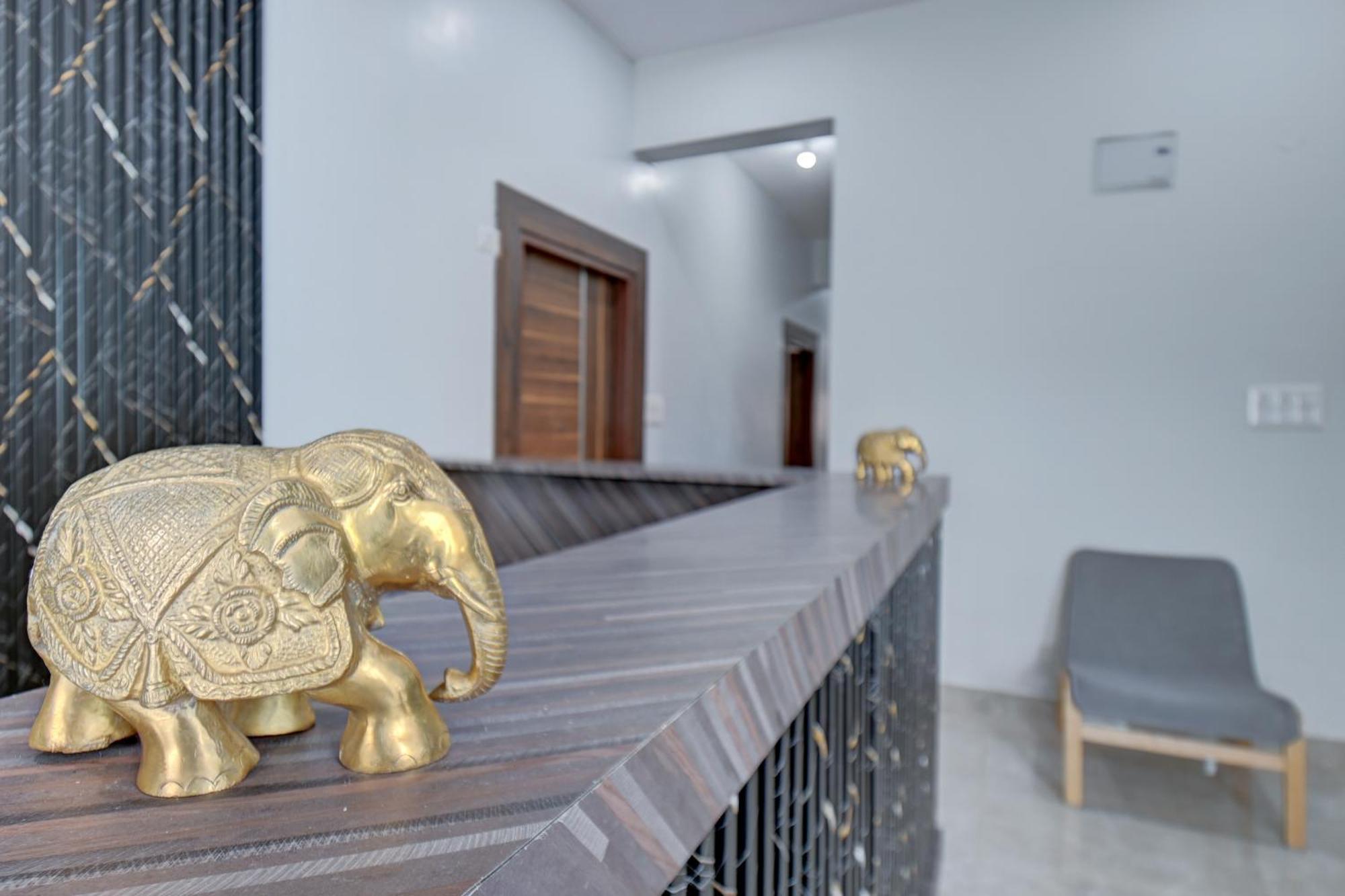 Hotel Cloud 9 Luxury Stay Мисор Екстериор снимка