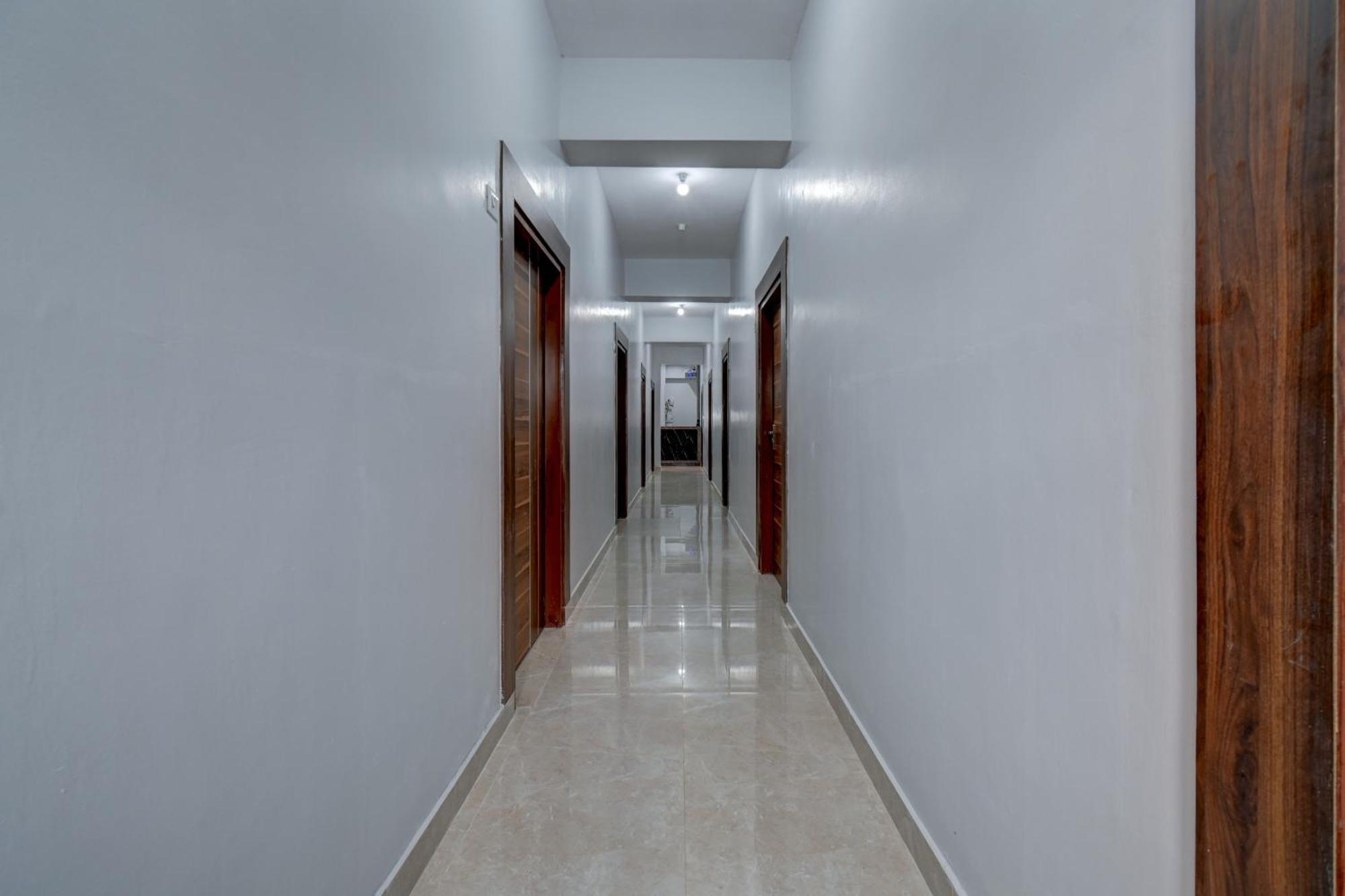 Hotel Cloud 9 Luxury Stay Мисор Екстериор снимка