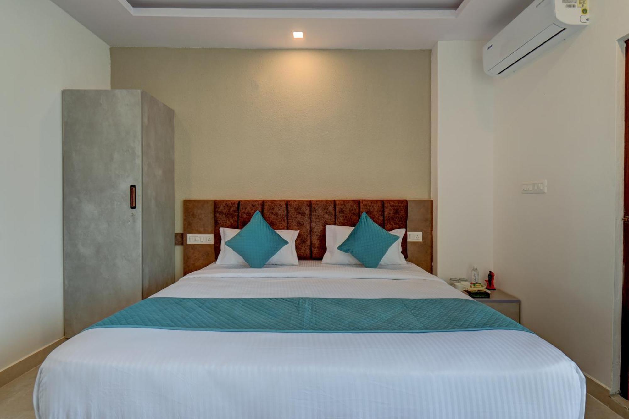 Hotel Cloud 9 Luxury Stay Мисор Екстериор снимка