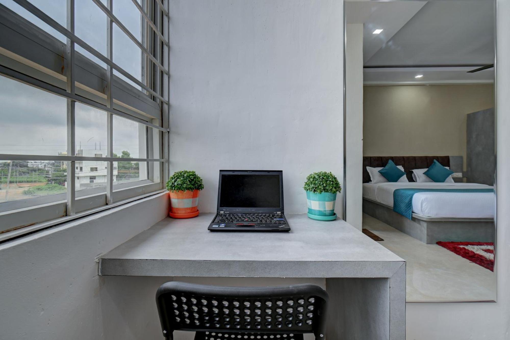 Hotel Cloud 9 Luxury Stay Мисор Екстериор снимка