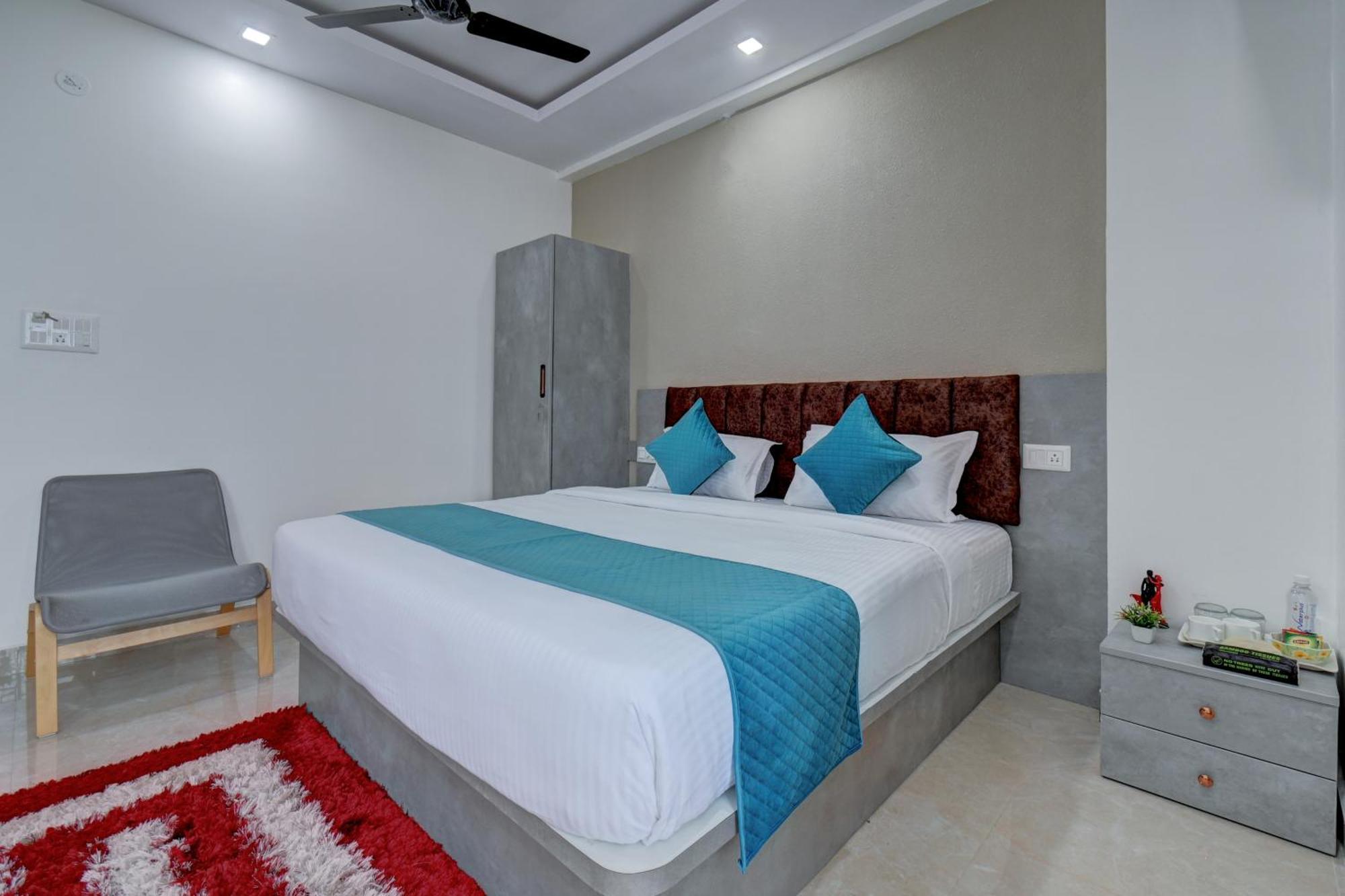 Hotel Cloud 9 Luxury Stay Мисор Екстериор снимка